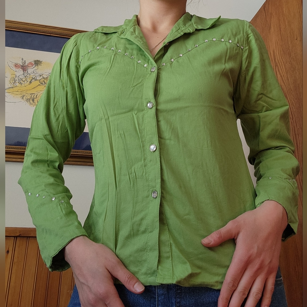 Green Western-style Blouse